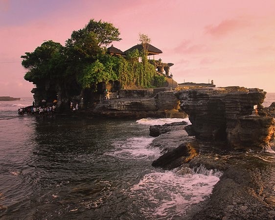 Sunset Tanah Lot Temple with Taman Ayun Temple ( Private Tours )