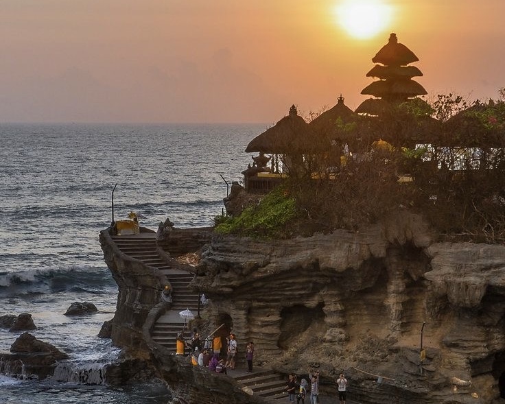 Sunset Tanah Lot Temple with Taman Ayun Temple ( Private Tours )