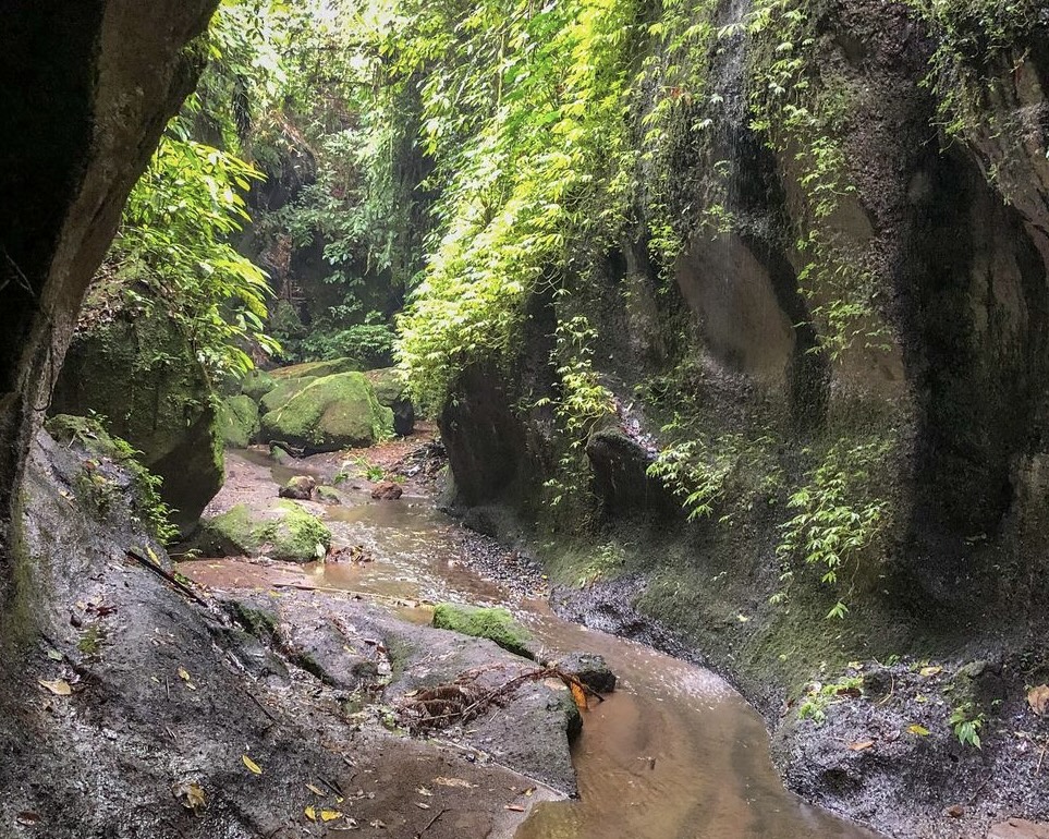 Best Bali Eastern Waterfalls : Tukad Cepung, Tibumana, Kanto Lampo