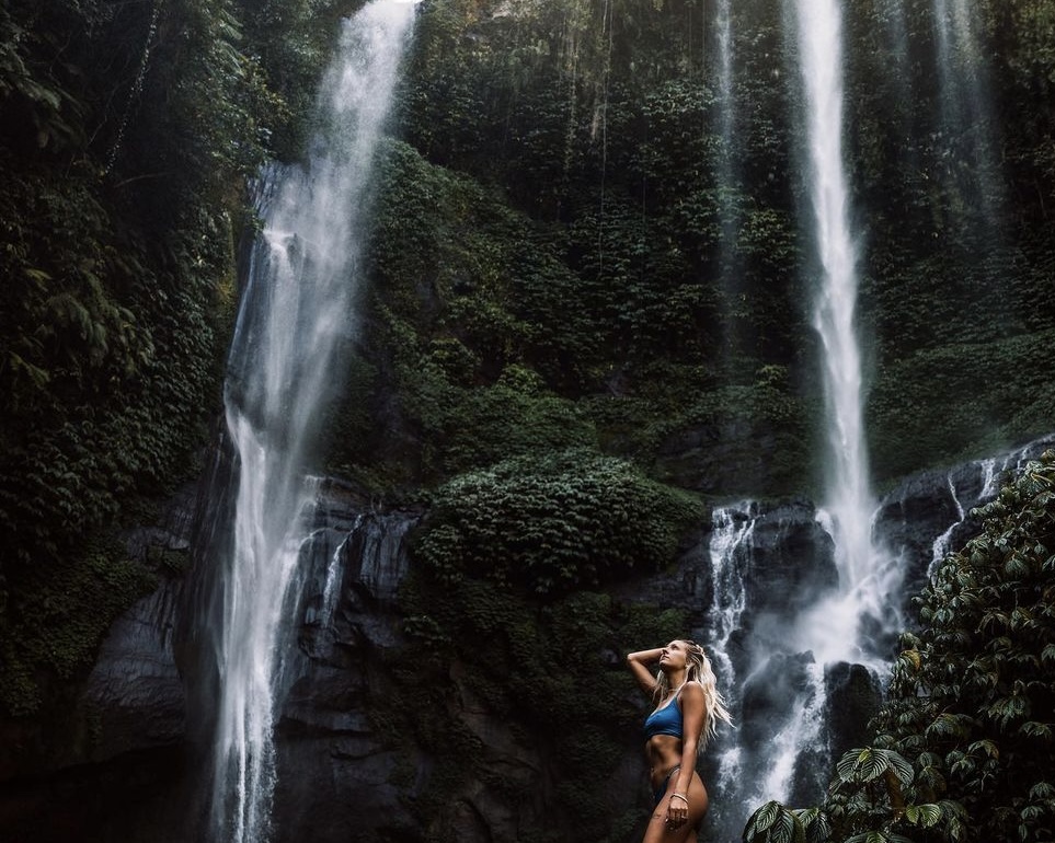 Sekumpul Waterfall with Fiji Waterfall and Bedugul Temple ( Private Trip )