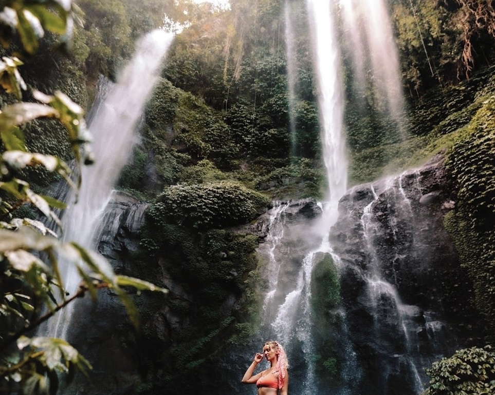 Sekumpul Waterfall with Fiji Waterfall and Bedugul Temple ( Private Trip )